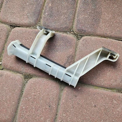 Prowadnica szyby wspornik prawy tył OPEL GRANDLAND X 9821857080