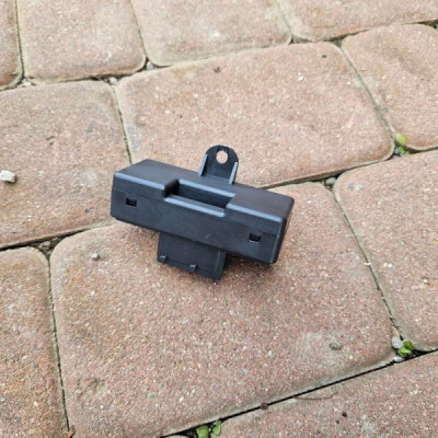 Moduł grzania fotela sterownik podgrzewania OPEL GRANDLAND X 9810486880