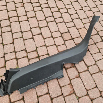 Osłona progu próg lewy tył kanapy plastik OPEL GRANDLAND X YP00133677