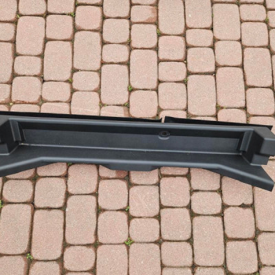 Obudowa osłona bagażnika pasa tylnego OPEL GRANDLAND X 9812573377