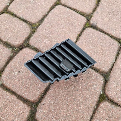 Kratka deski nawiewu prawa EUROPA OPEL GRANDLAND X YP00062877