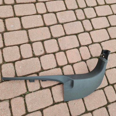 Osłona progu próg prawy pasazera plastik OPEL GRANDLAND X YP00011577