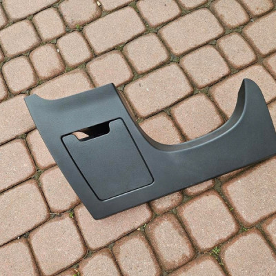 Obudowa schowek deski kierowcy plastik osłona OPEL GRANDLAND X YP00103577