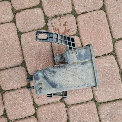 Filtr węglowy 1.2 paliwa OPEL GRANDLAND X 9827785780