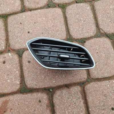 Kratka deski nawiewu EUROPA OPEL GRANDLAND X YP00063577