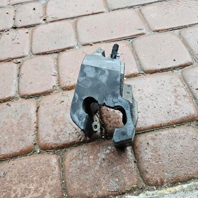 Uchwyt mocowanie wspornik wzmocnienie OPEL GRANDLAND X 9819309880