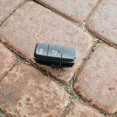 Przełącznik włacznik PDC parkowania OPEL GRANDLAND X YP00032077