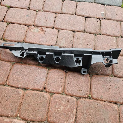 Uchwyt mocowanie zaślepka prowadnica prawa OPEL GRANDLAND X YP00133480