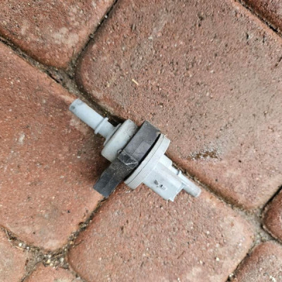 Zawór podciśnienia powietrza czujnik OPEL GRANDLAND X 9802009480