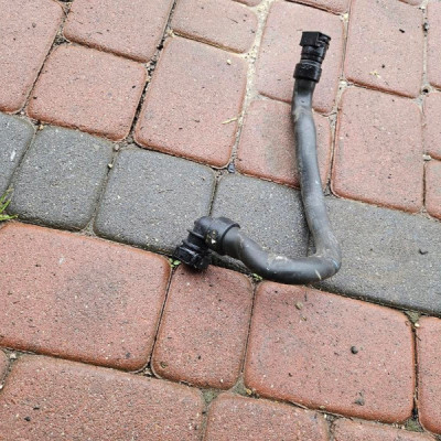 Rura wąż wody przewód 1.2THP OPEL GRANDLAND X 9673473780