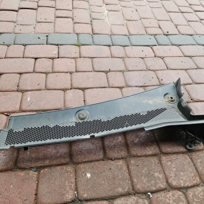 Podszybie górne lewe EUROPA OPEL GRANDLAND X 98150813XT