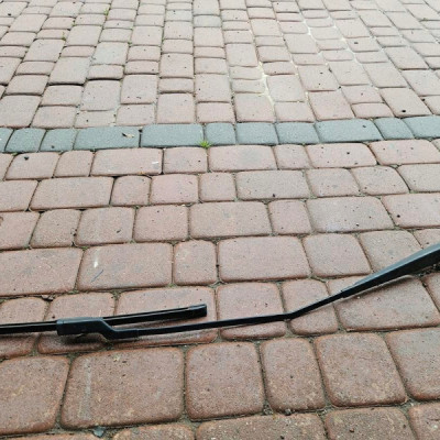 Pioro ramie wycieraczki przod prawe EUROPA OPEL GRANDLAND X YP00062080