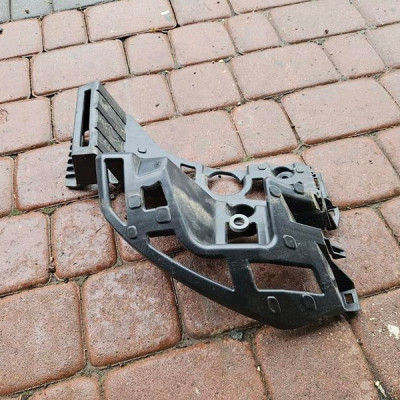 Ślizg zderzaka tył tylny lewy mocowanie OPEL GRANDLAND X YP00035880