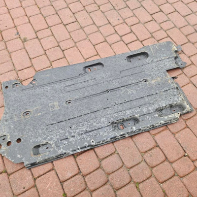 Obudowa osłona dolna podwozia podłoga OPEL GRANDLAND X 9832617680