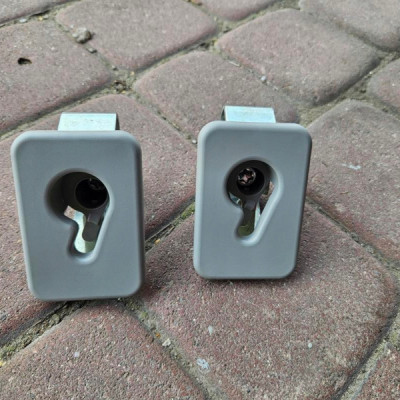 Uchwyt mocowanie podsufitki Zafira C Insignia B Opel Astra K 13261815