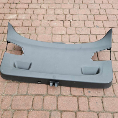 Obudowa osłona klapy tył bagażnika kombi elektryczna Opel Astra K 13432051