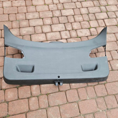 Obudowa osłona klapy tył bagażnika kombi Opel Astra K 13432051