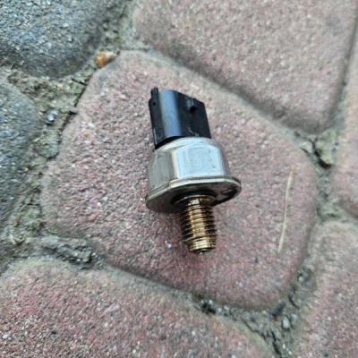 Czujnik paliwa moduł 1.6CDTI Opel Astra K 17192533021