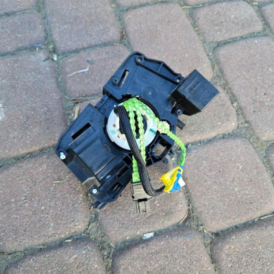 Przełącznik taśma manetki zespolone rogi Renault Clio 4 IV 255673202R