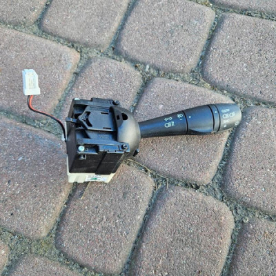 Przełącznik włacznik swiateł manetka rogi Renault Clio 4 IV 255673202R