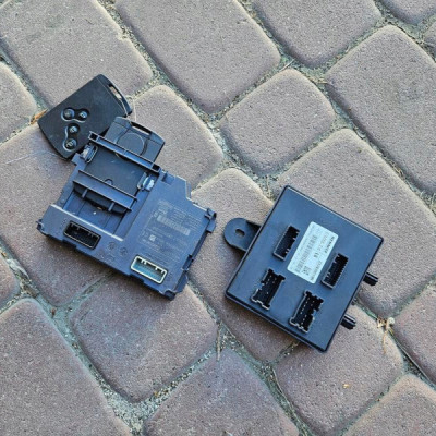 Karta czytnik moduł Renault Clio 4 IV 231A09514R 285900636R