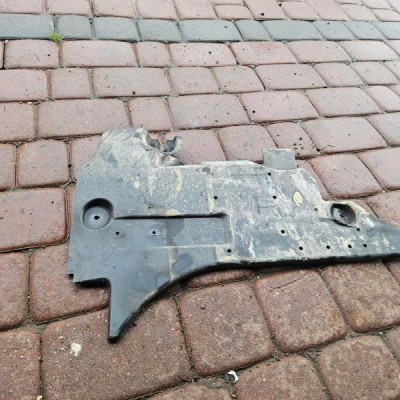 Podłoga osłona pod auto podwozie OPEL GRANDLAND X 9815315780