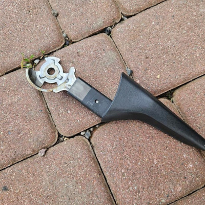 Raczka drzwignia regulacja uchwyt fotela pasazera OPEL GRANDLAND X