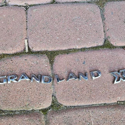 Emblemat logo napis tył tylny klapy OPEL GRANDLAND X