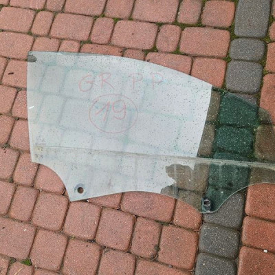 Szyba drzwi przód przednia prawa OPEL GRANDLAND X 2019R