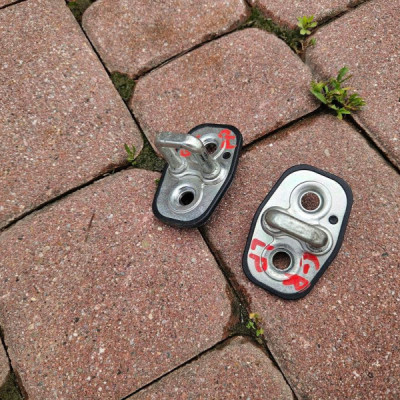 Uchwyt mocowanie wspornik zamka zamykania OPEL GRANDLAND X