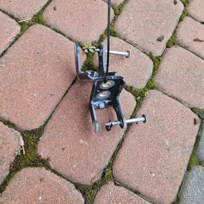 Zawias zawiasy drzwi tył tylny lewy KTGA EUROPA OPEL GRANDLAND X