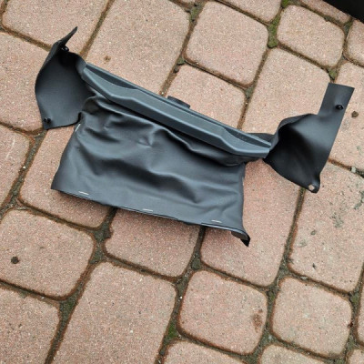 Plastik osłona deski kolumny deski Renault Clio 4 IV 1136537X