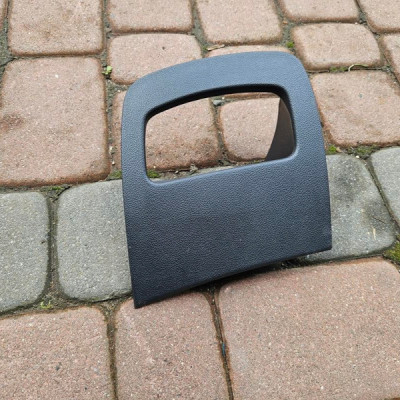 Schowek osłona deski plastik Renault Clio 4 IV 18007218X