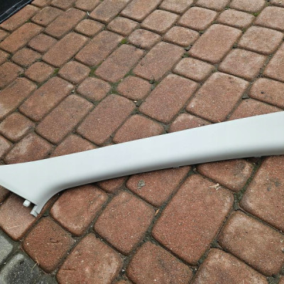 Słupek przód przedni prawy osłona wnętrza Renault Clio 4 IV 769114659R