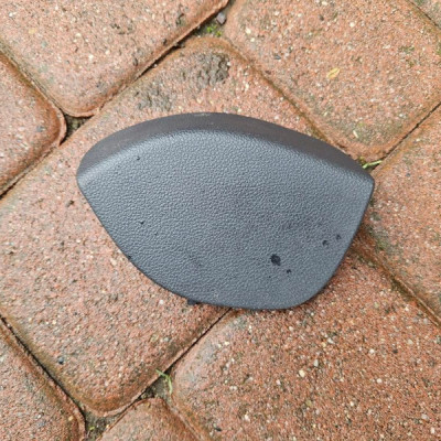 Obudowa zaślepka klapy tył tylna Renault Clio 4 IV 849221774R