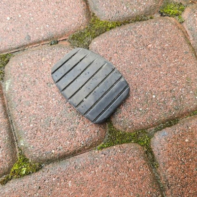 Gumka pedału hamulca sprzęgła Renault Clio 4 IV 465310981R