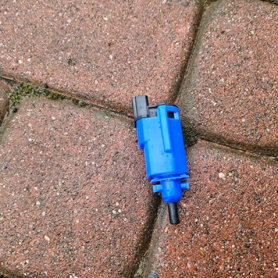 Czujnik pedału sprzęgła włacznik Renault Clio 4 IV 253251679R