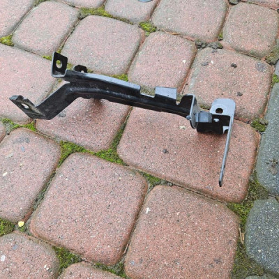 Wspornik uchwyt mocowanie Renault Clio 4 IV 149529053R