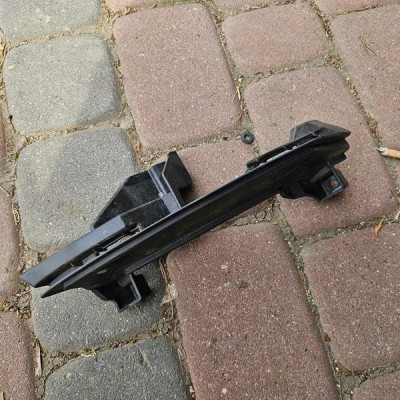 Śłizg zderzaka przód przedni prawy Renault Clio 4 IV 269202252R