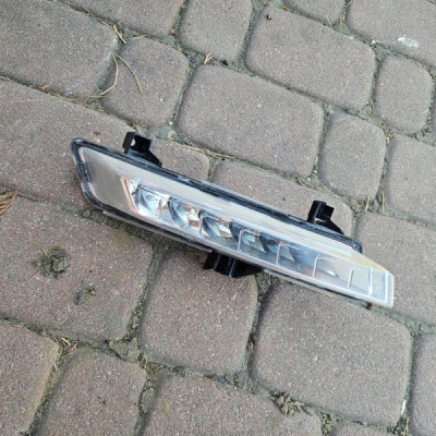 Halogen led ledowy swiatło zderzaka DRL prawa Renault Clio 4 IV 266007864R
