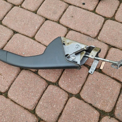 Dzwignia hamulca recznego EUROPA Renault Clio 4 IV 360103914R