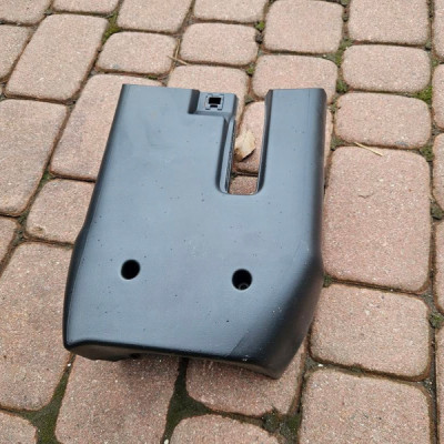 Plastik osłona deski kolumny deski Renault Clio 4 IV 484724749R