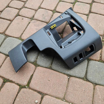 Schowek osłona deski plastik Renault Clio 4 IV 689215806R