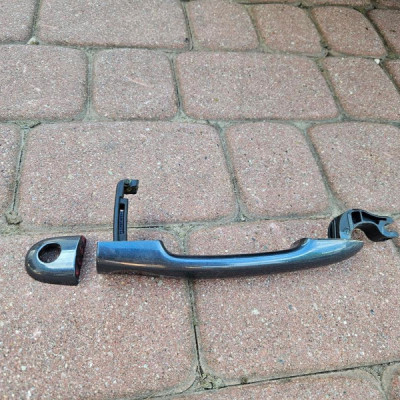 Klamka przód przednia lewa TEKPN EUROPA Renault Clio 4 IV