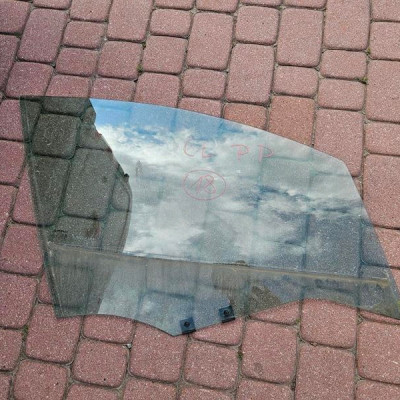 Szyba drzwi przód przednia prawa Renault Clio 4 IV 2018r