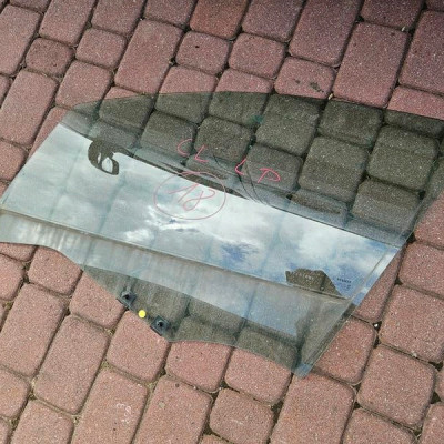 Szyba drzwi przód przednia lewa Renault Clio 4 IV 2018r