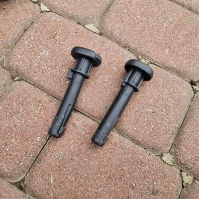 Uchwyt zagłowka przód przedniego Renault Clio 4 IV 876029701R 876022182R