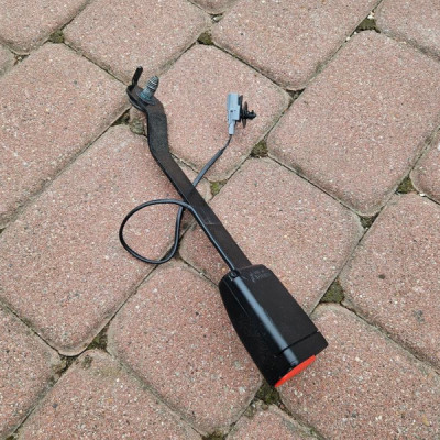 Wpinka zapinka fotela lewa prawa zapinka Renault Clio 4 IV 878177659R