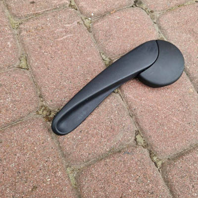 Dźwignia fotela rączka regulacji lewa Renault Clio 4 IV 1541878