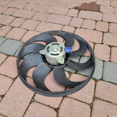 Wentylator chłodnic 0.9 TCe chłodnic Renault Clio 4 IV ST183210 500.0991